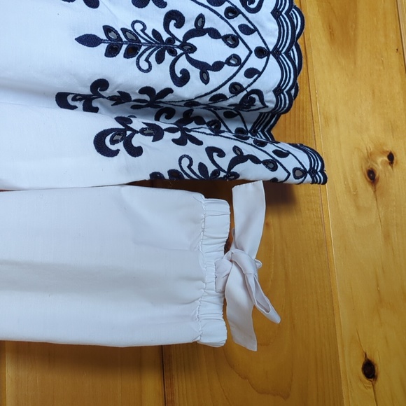 Time & Tru Eyelet Blouse - Picture 4 of 6